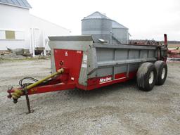 NEW IDEA MANURE SPREADER