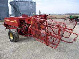 NEW HOLLAND 575 SQUARE BALER