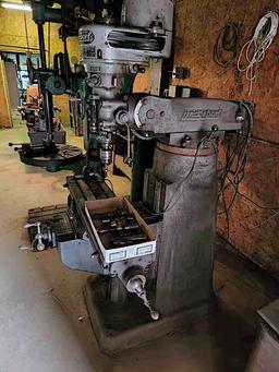 MILLING MACHINE