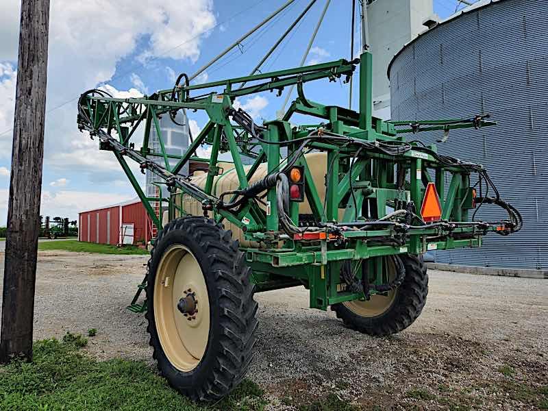 GREAT PLAINS SPRAYER