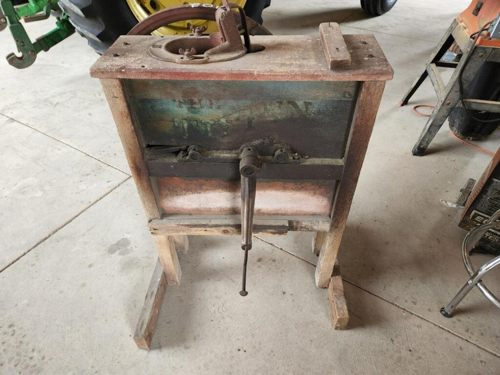 CORN SHELLER