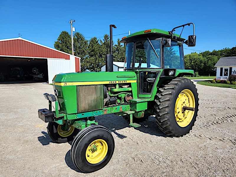 JOHN DEERE 4230 TRACTOR