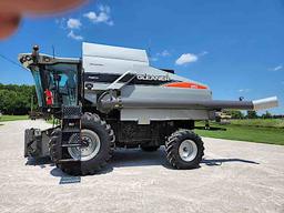 AGCO/GLEANER COMBINE