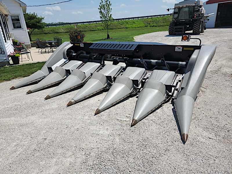 AGCO/GLEANER CORN HEAD