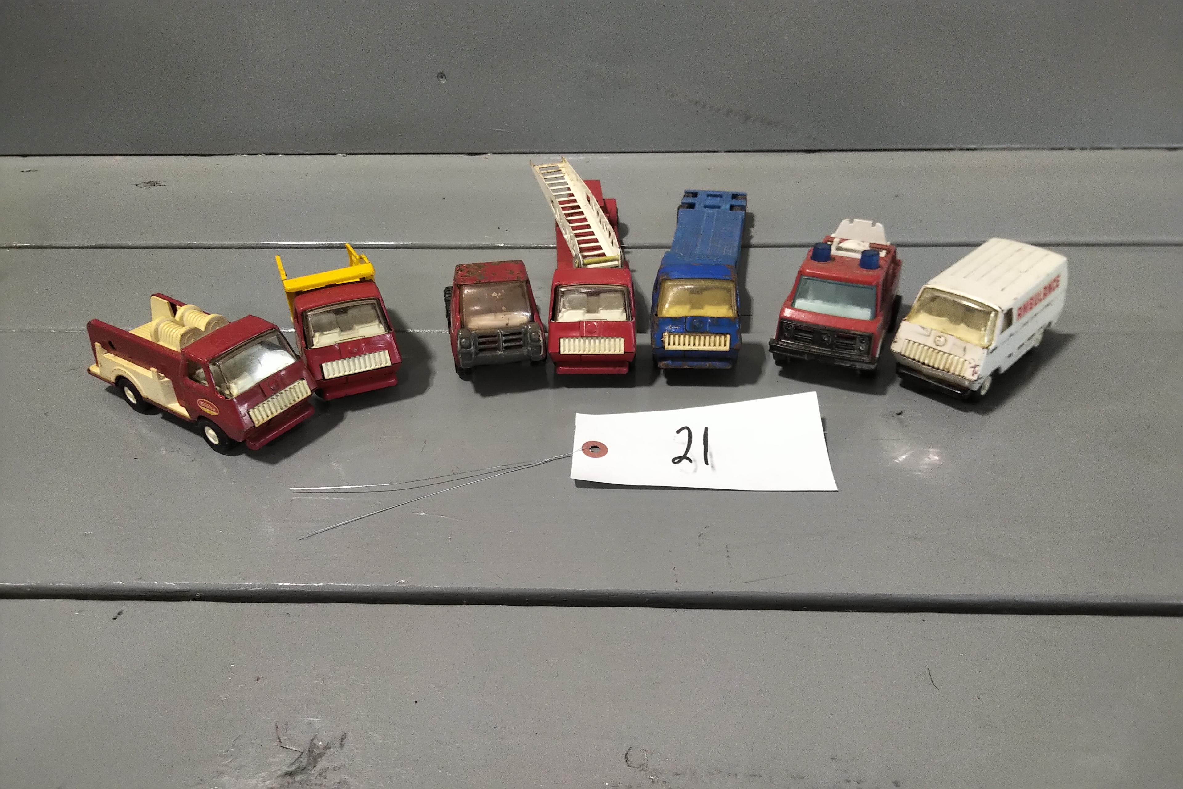 7 - 1/32 SCALE VEHICLES