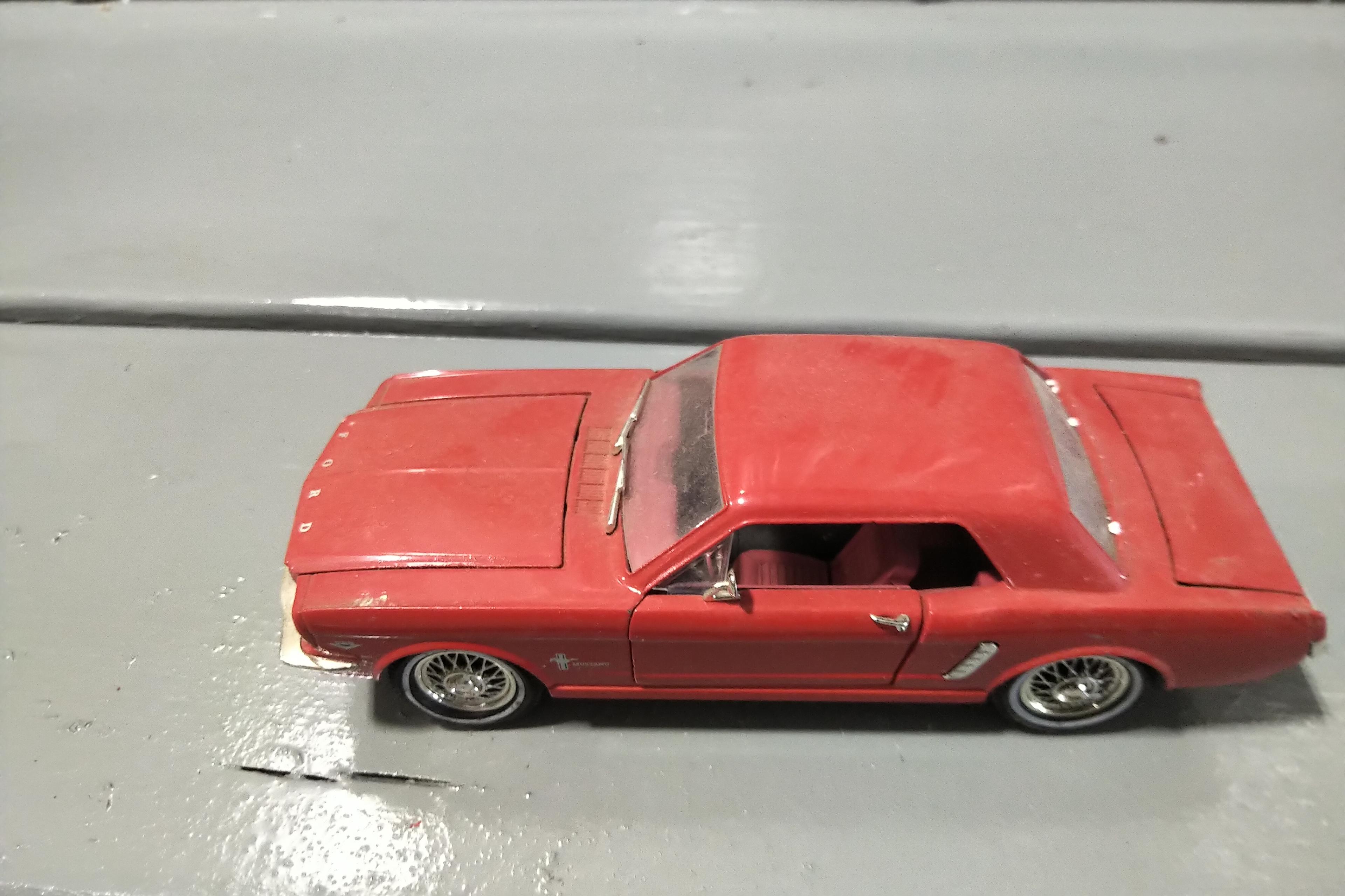 4 - 1/43 SCALE CARS, 3 -  1/32 SCALE CARS