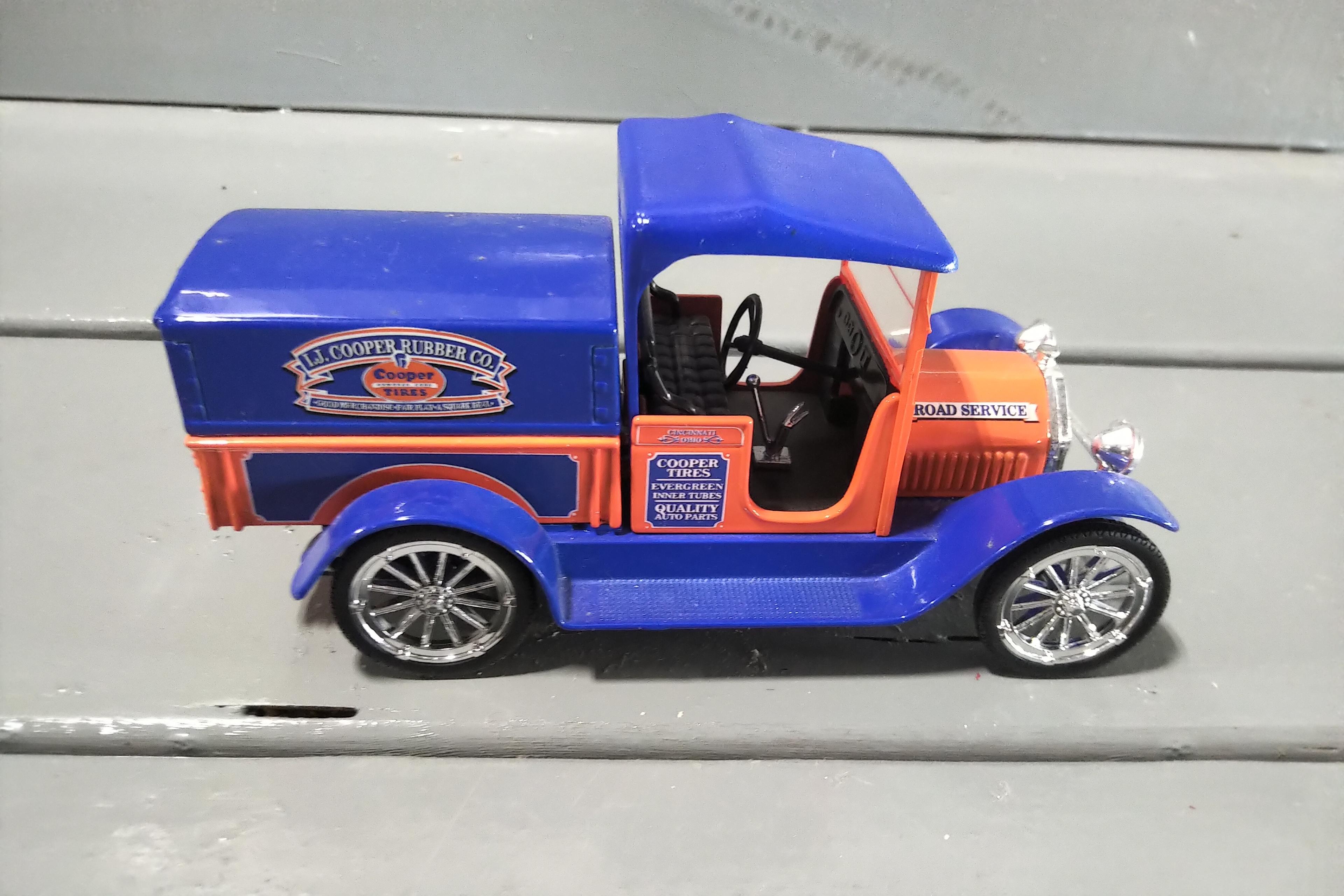 6 - 1/32 SCALE ADVERTISEMENT CARS