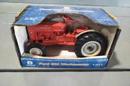 1/16 SCALE NEW HOLLAND FORD 621 WORKMASTER NEW IN BOX