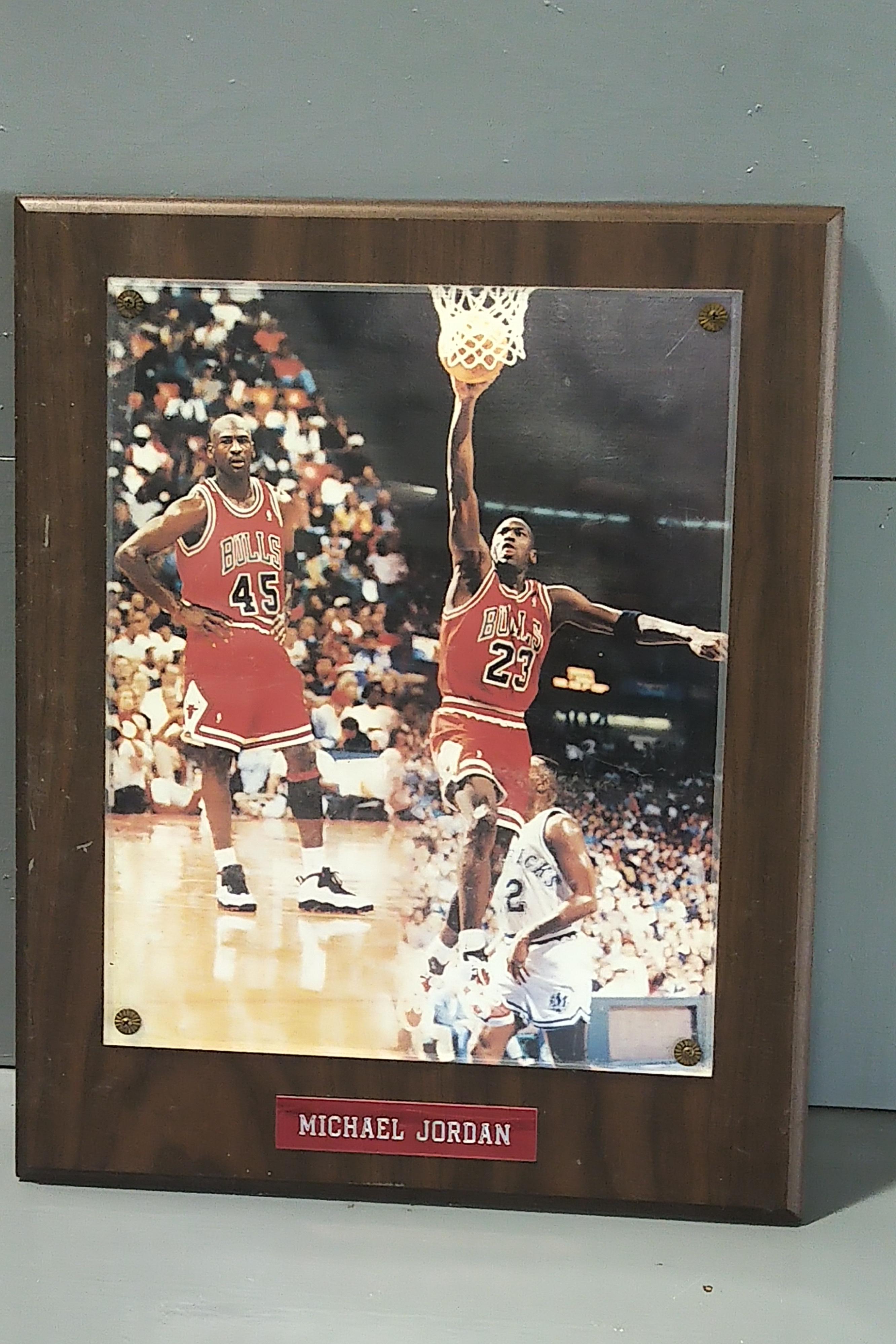 MICHAEL JORDAN MEMORABILIA