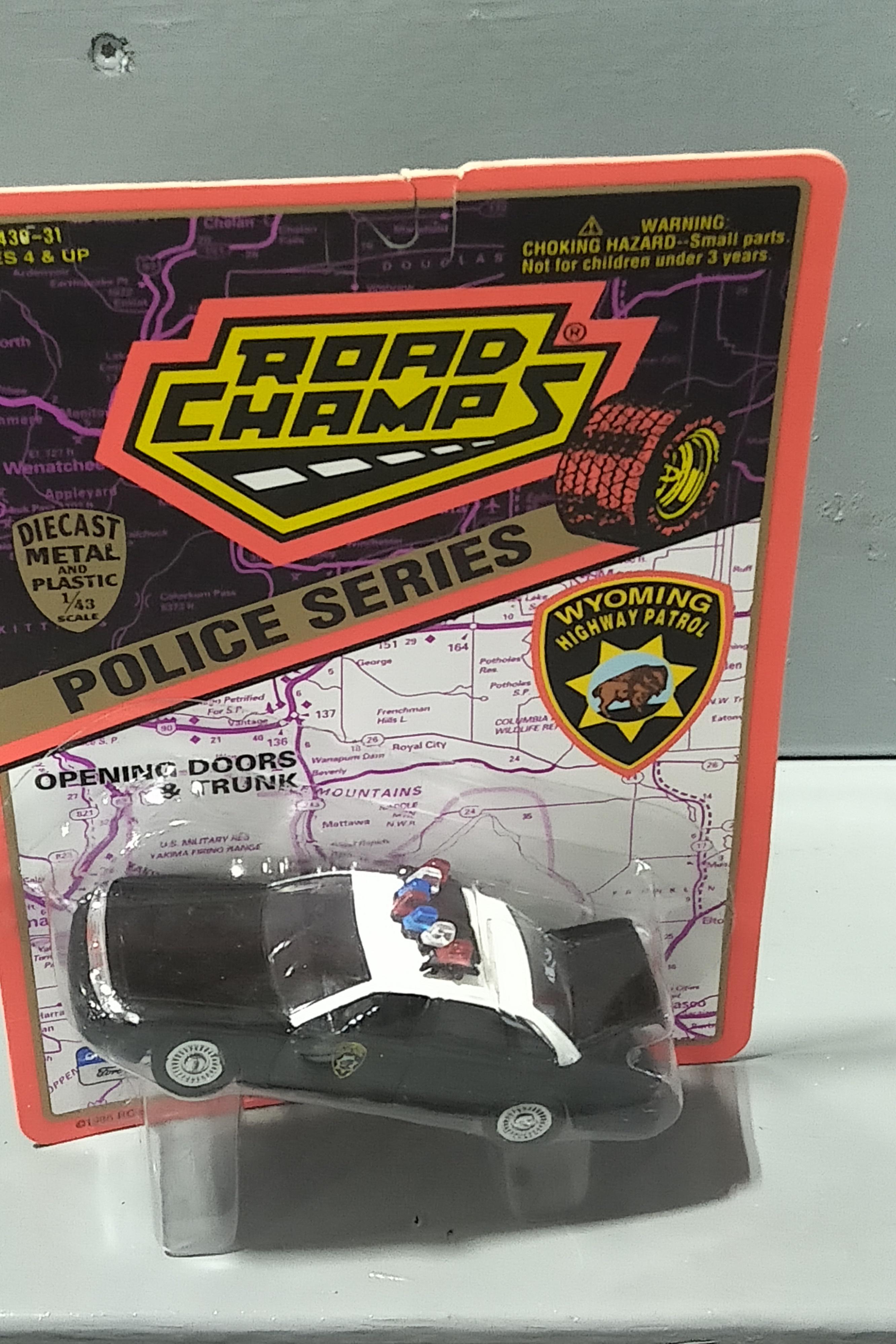 4 - 1/43 SCALE ROAD CHAMPS CARS NEW IN BOX, 4 - 1/43 SCALE ROAD CHAMP POLICE SERIES