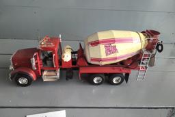 1/16 SCALE PLASTIC ERTL CEMENT TRUCK