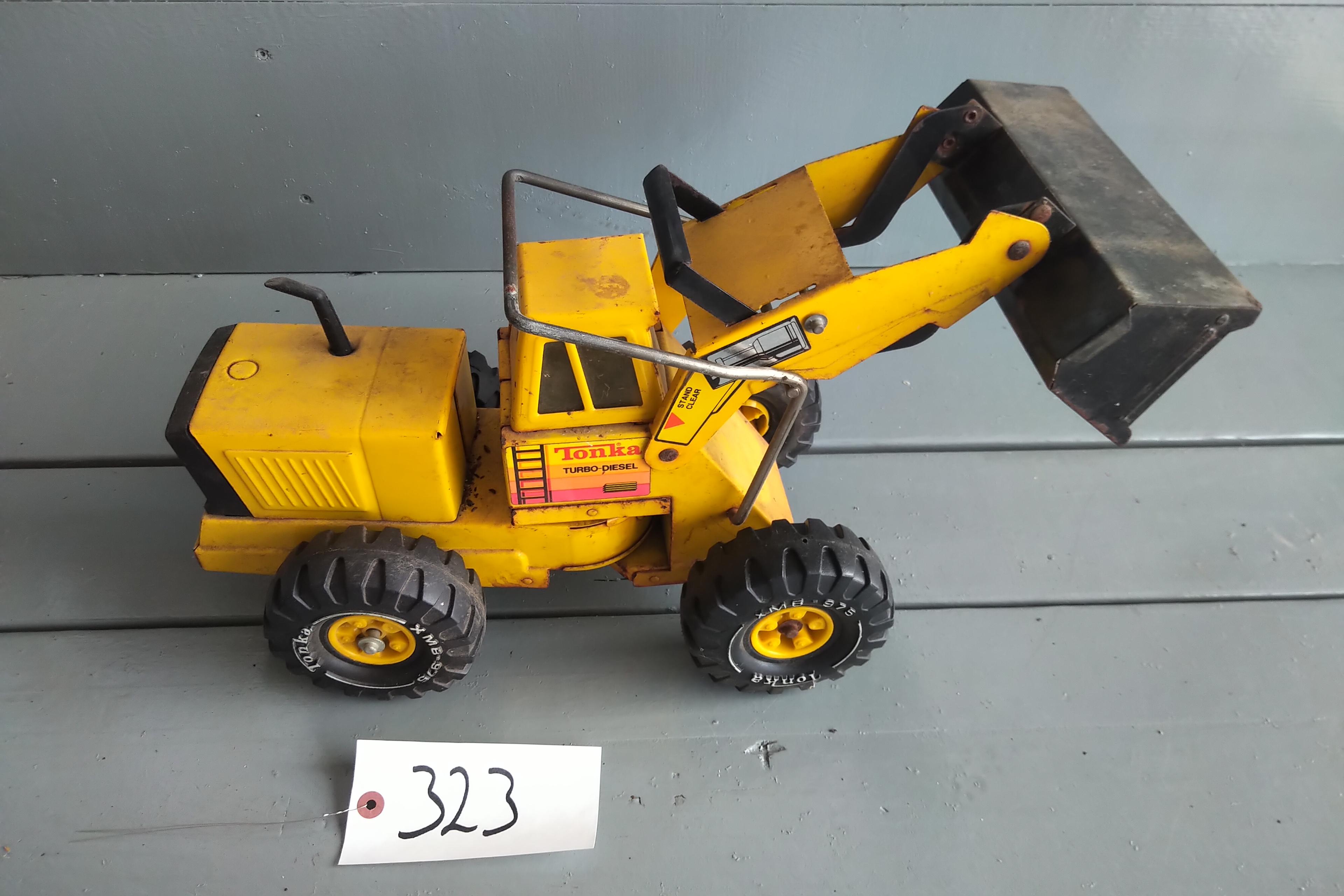 1/16 SCALE TONKA FRONT END LOADER