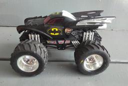 1/32 TONKA FIRE TRUCK, 1/32 SCALE LIFTED BATMOBILE, 22 MISC TRUCKS, CARS AND TRAILERS