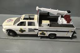 1/16 TONKA FIRETRUCK WITH LADER, 1/32 SCALE FIRE TRUCK, 1/16 SCALE RAM 3500 SERVICE TRUCK