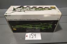 1/16 SCALE PRECISION CLASSICS JOHN DEERE F145H 5 BOTTOM MOLEBOARD PLOW NEW IN BOX