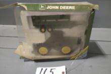 1/32 ERTL BATTERY POWERED 8960 TRACTOR WITH A DUMP TRAILER IN BOX