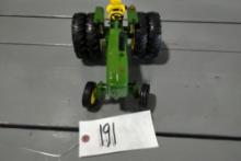 1/24 SCALE JOHN DEERE 4020 TRACTOR