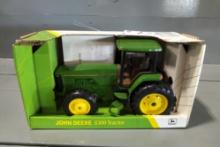 1/16 SCALE ERTL JOHN DEERE 8300 MFWD NEW IN BOX