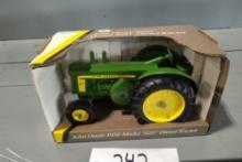 1/16 SCALE ERTL 1956 JOHN DEERE 820 DIESEL IN BOX