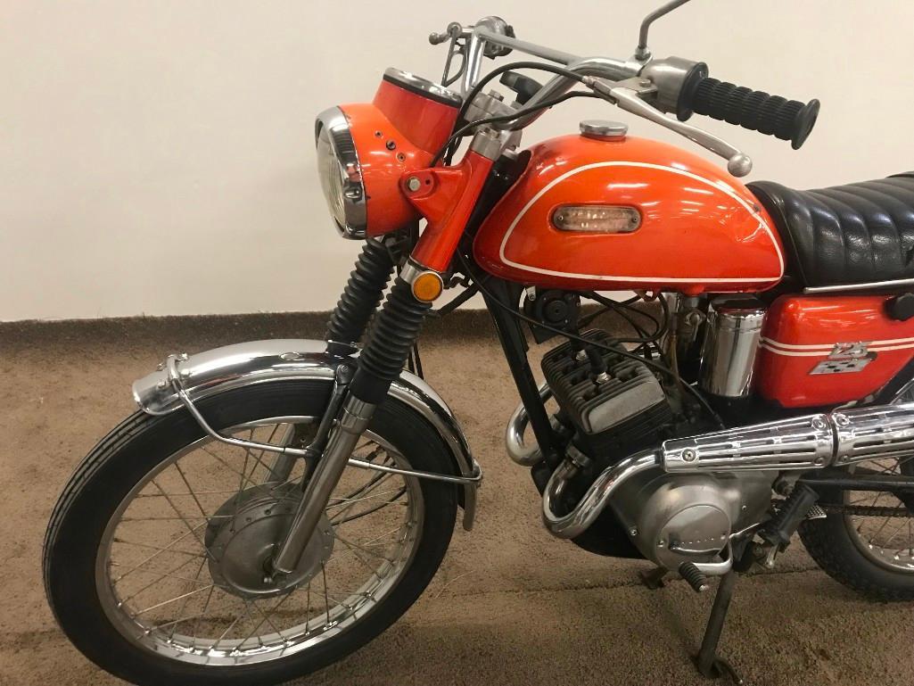 1968 Yamaha 125 Motorcycle