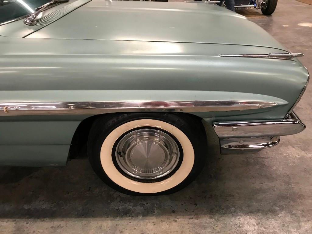 1961 PONTIAC BONNEVILLE