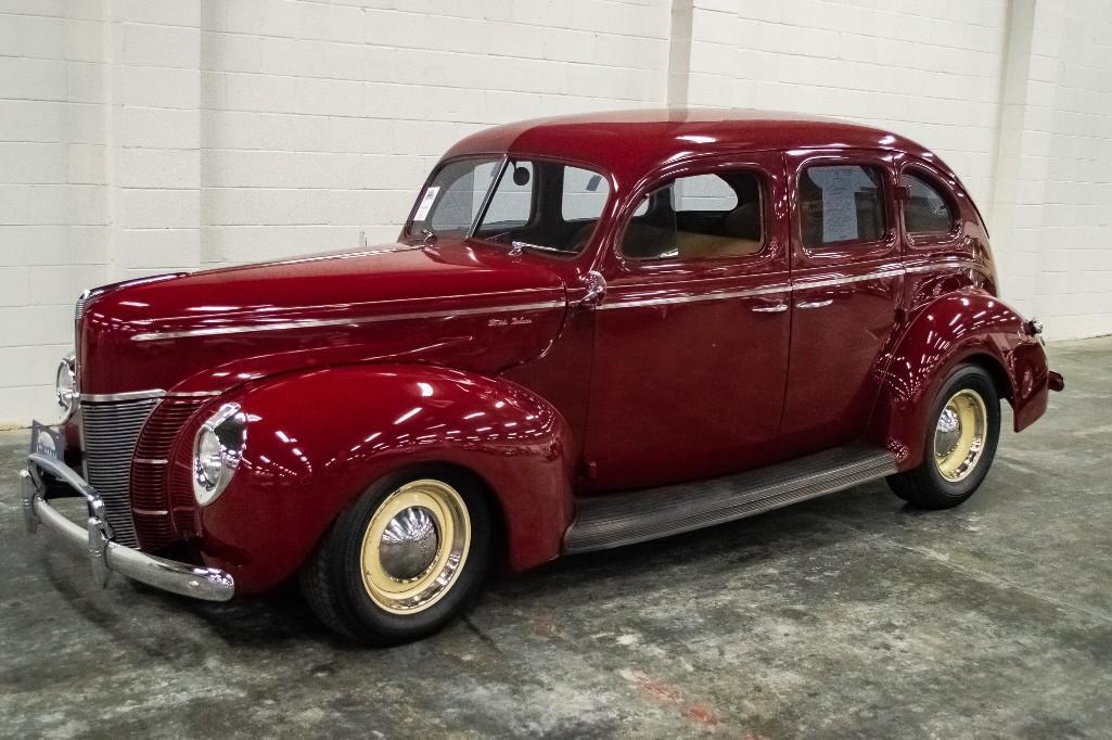 1940 Ford Sedan Deluxe