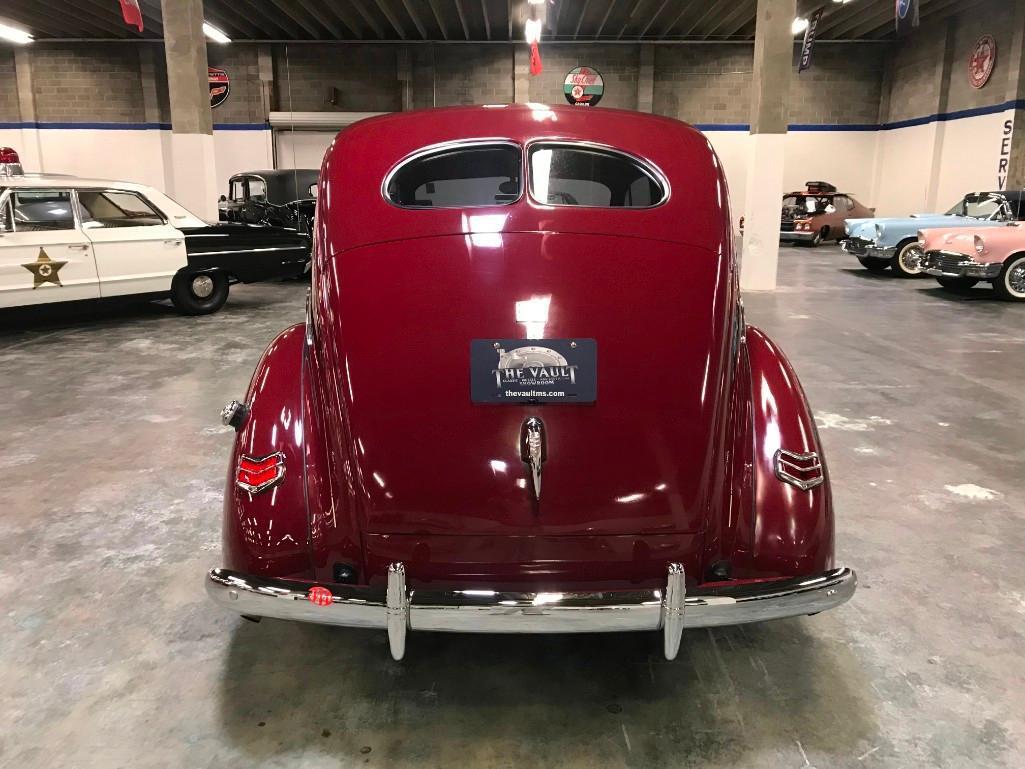 1940 Ford Sedan Deluxe