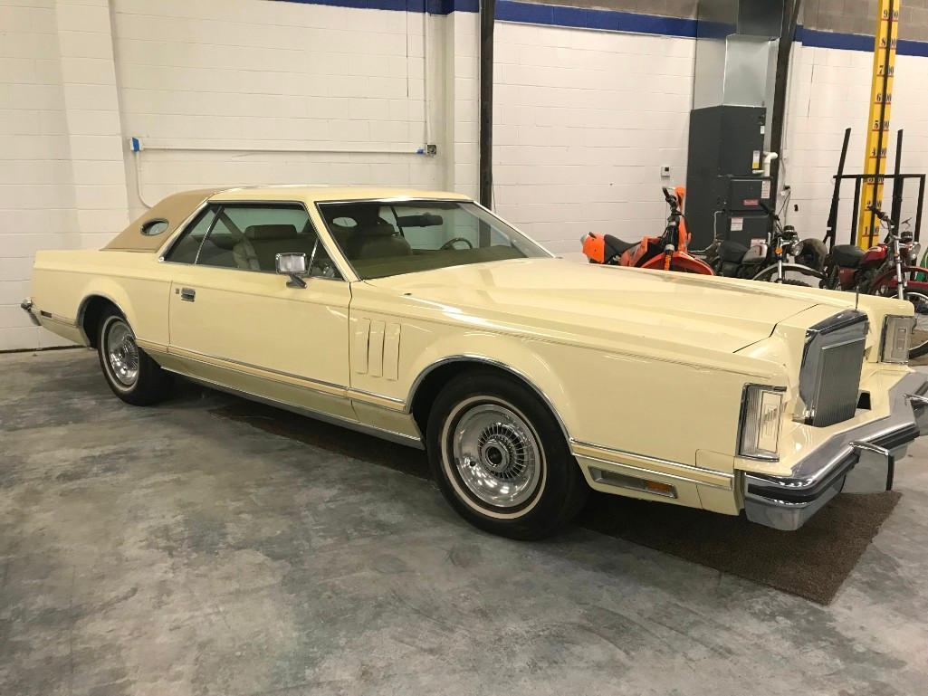 1977 Lincoln Continental Mark V