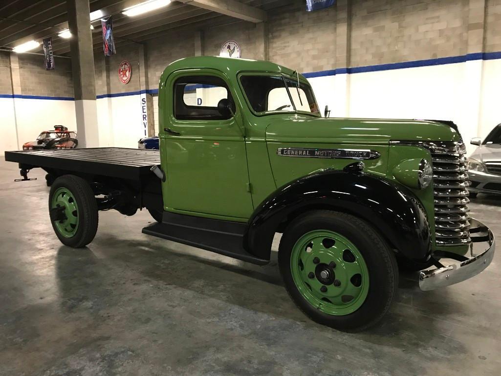 1939 GMC AC302 1.5 TON FLAT BED FARM TRUCK