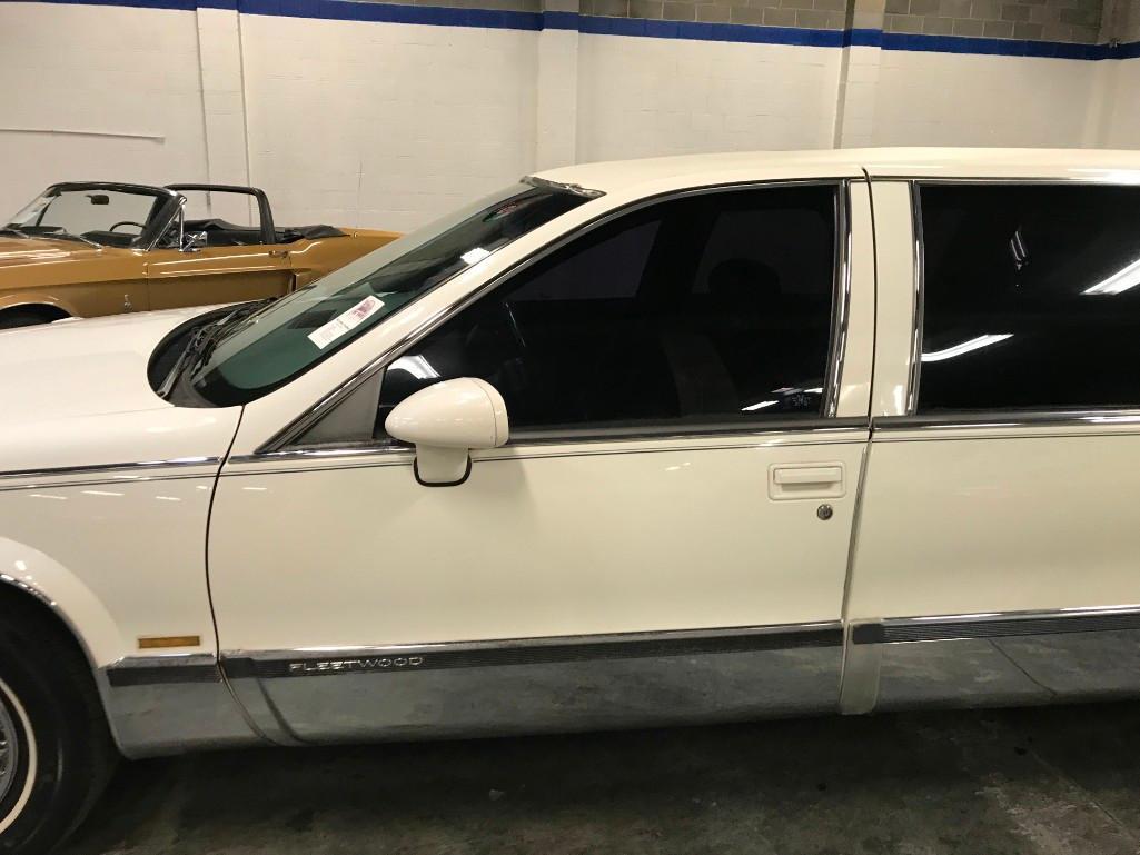 1993 Cadillac Fleetwood Limousine