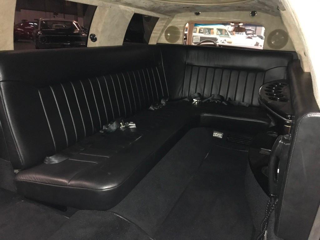 1998 Lincoln Town Car Executive Limo