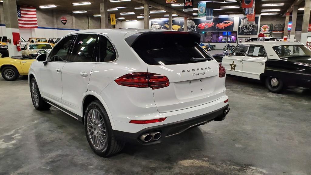 2018 Porsche Cayenne S