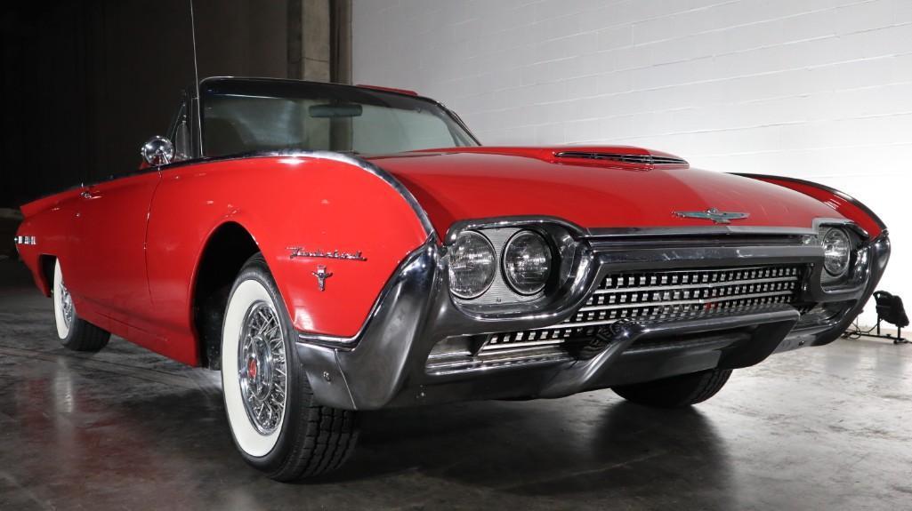 1962 Ford Thunderbird