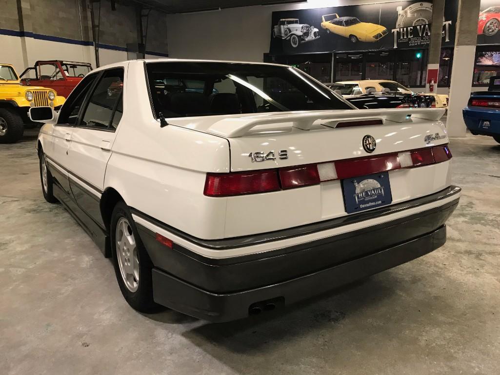 1991 Alfa Romeo 164S