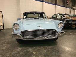 1957 Ford Thunderbird