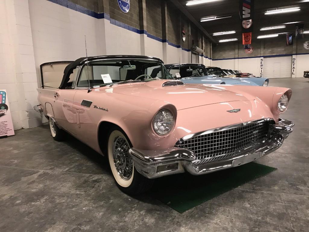 1957 Ford Thunderbird