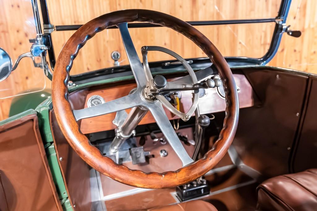 1917 Roamer Model 6-54 Sport Touring