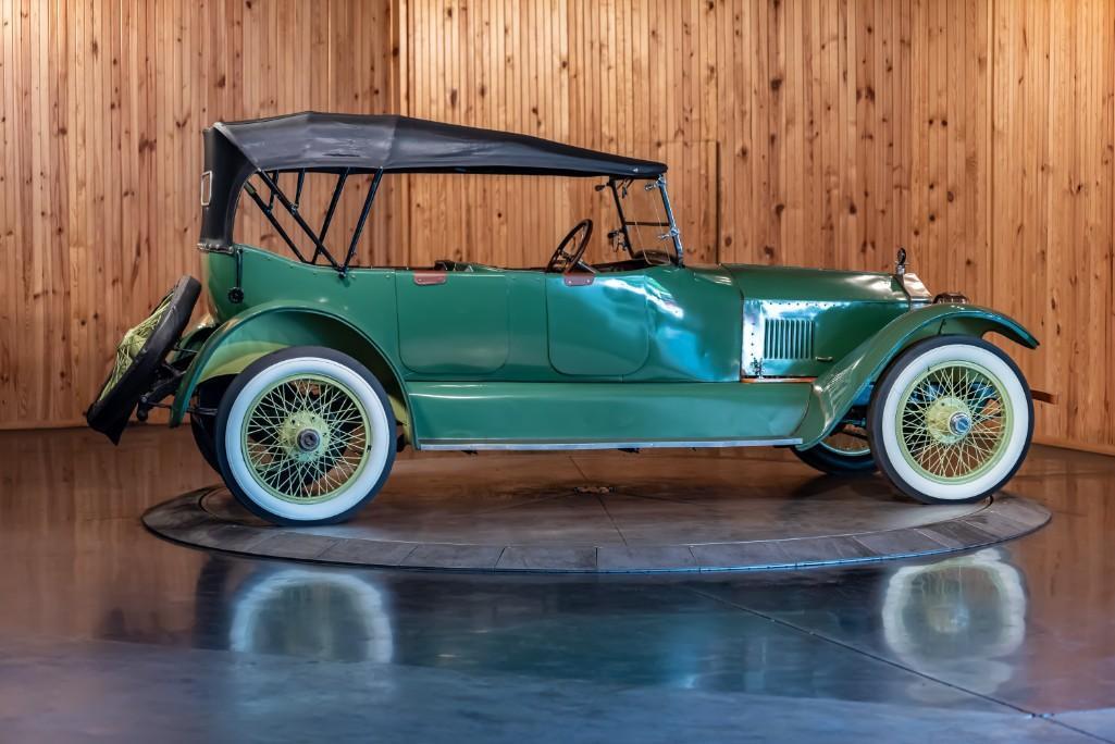 1917 Roamer Model 6-54 Sport Touring