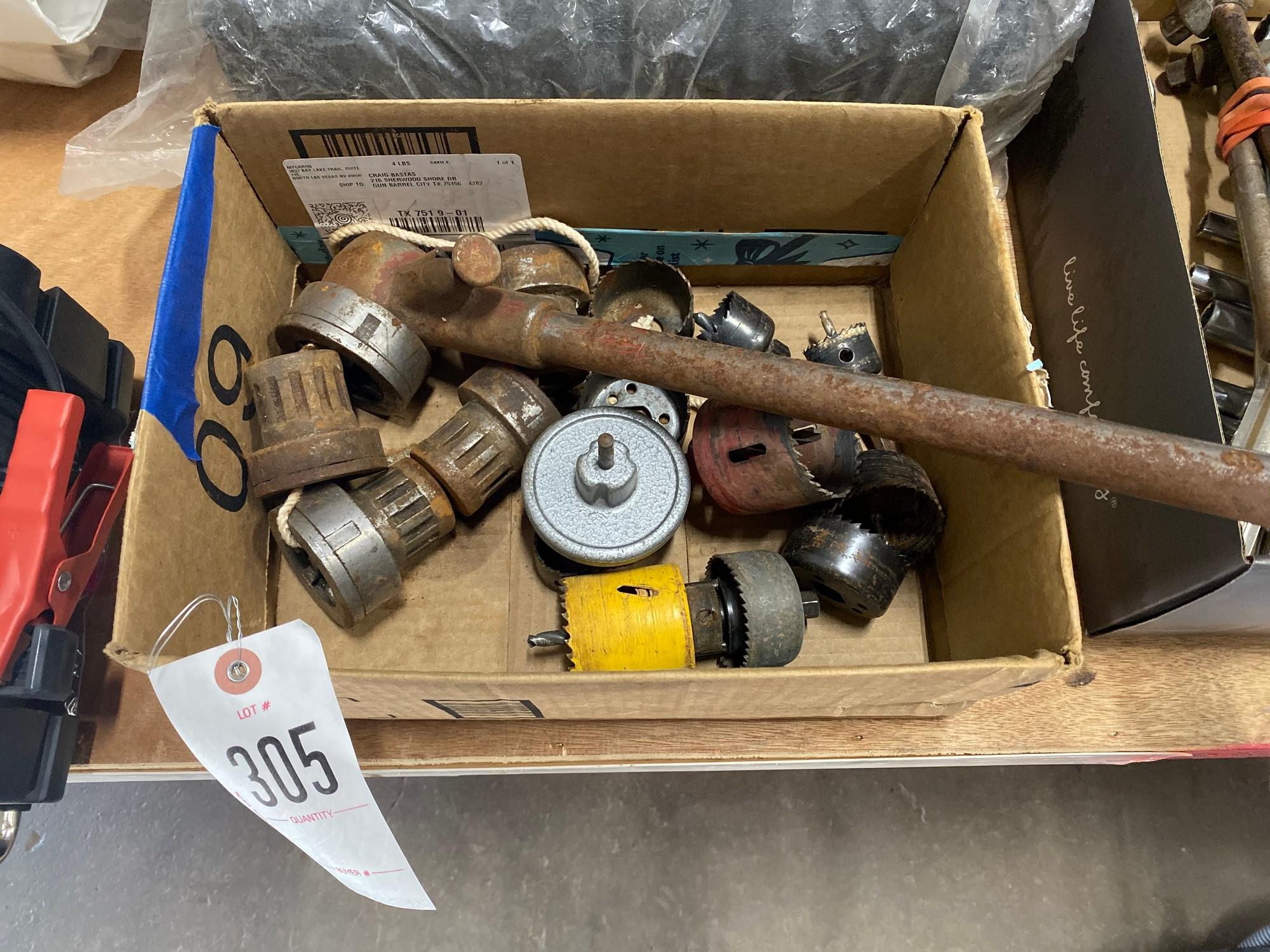 1 Box Pipe threader & hole saw bits