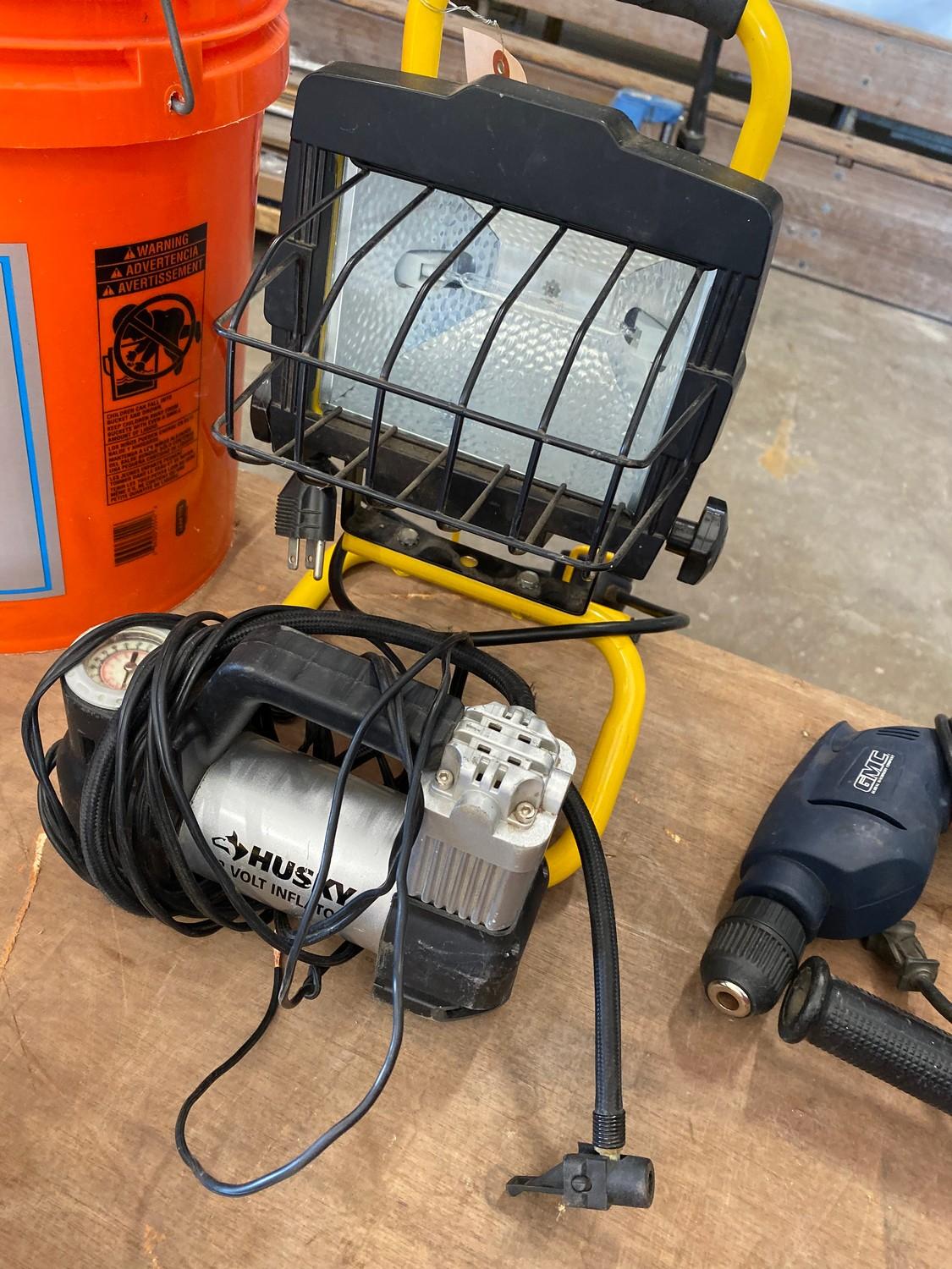 Shop light & 12V Air compressor