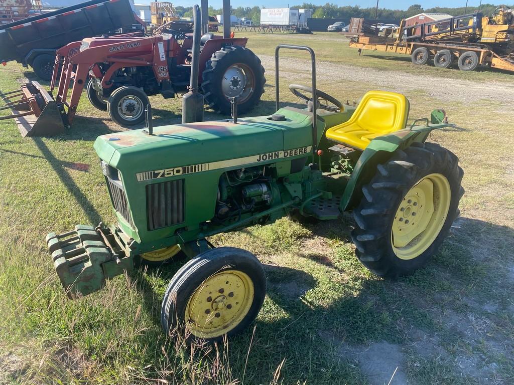 John Deere Model 750 2WD Diesel Tractor 1505 Hrs Runs & Operates