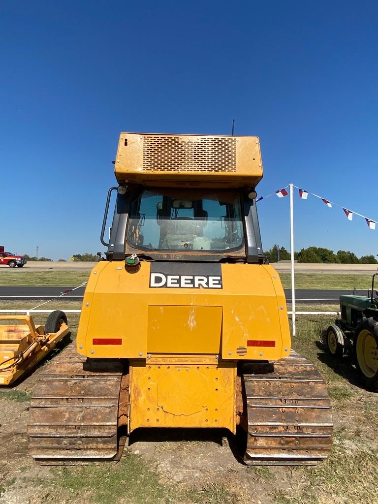 2019 John Deer Dozer 650K LGP 1700 hours everything is working in great shape