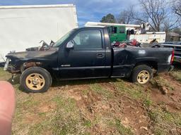 2000 Chevy 1500 Single cab Parts truck,bed full of trailer lights,Air hoses,radiators & misc has tit