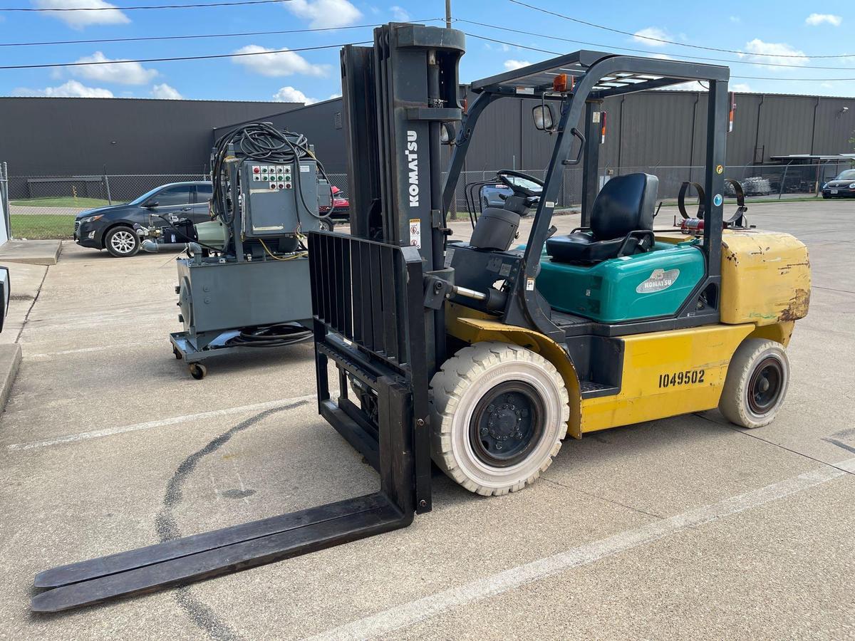 Komatsu 45 Forklift Gasoline or LP, 2112 hours