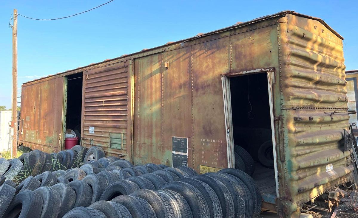 53 ft Railroad Car - Tires Inside Not Included