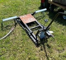 Hydraulic Lift for Lawnmower or UTV