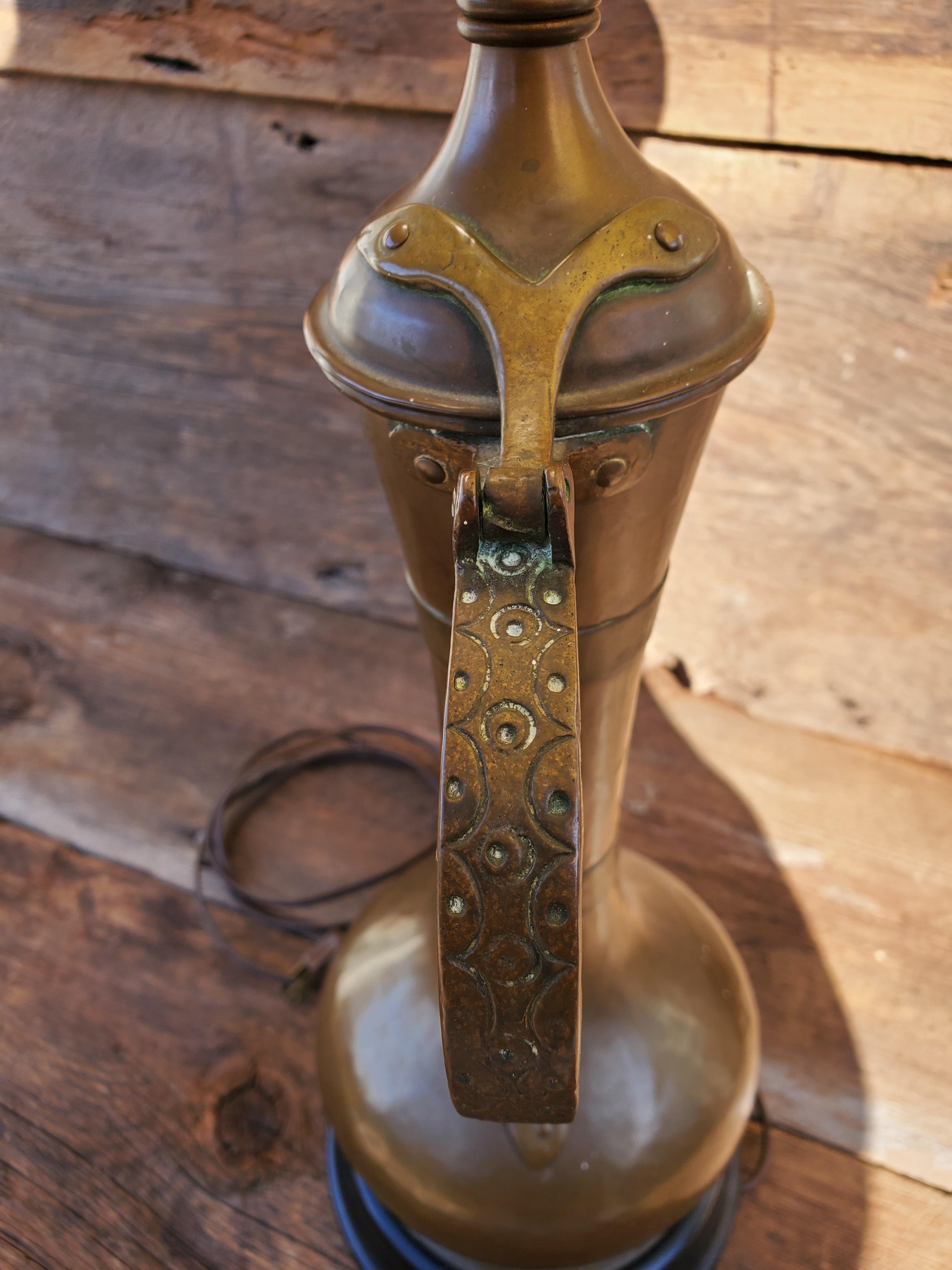 Elegant Bronze Lamp