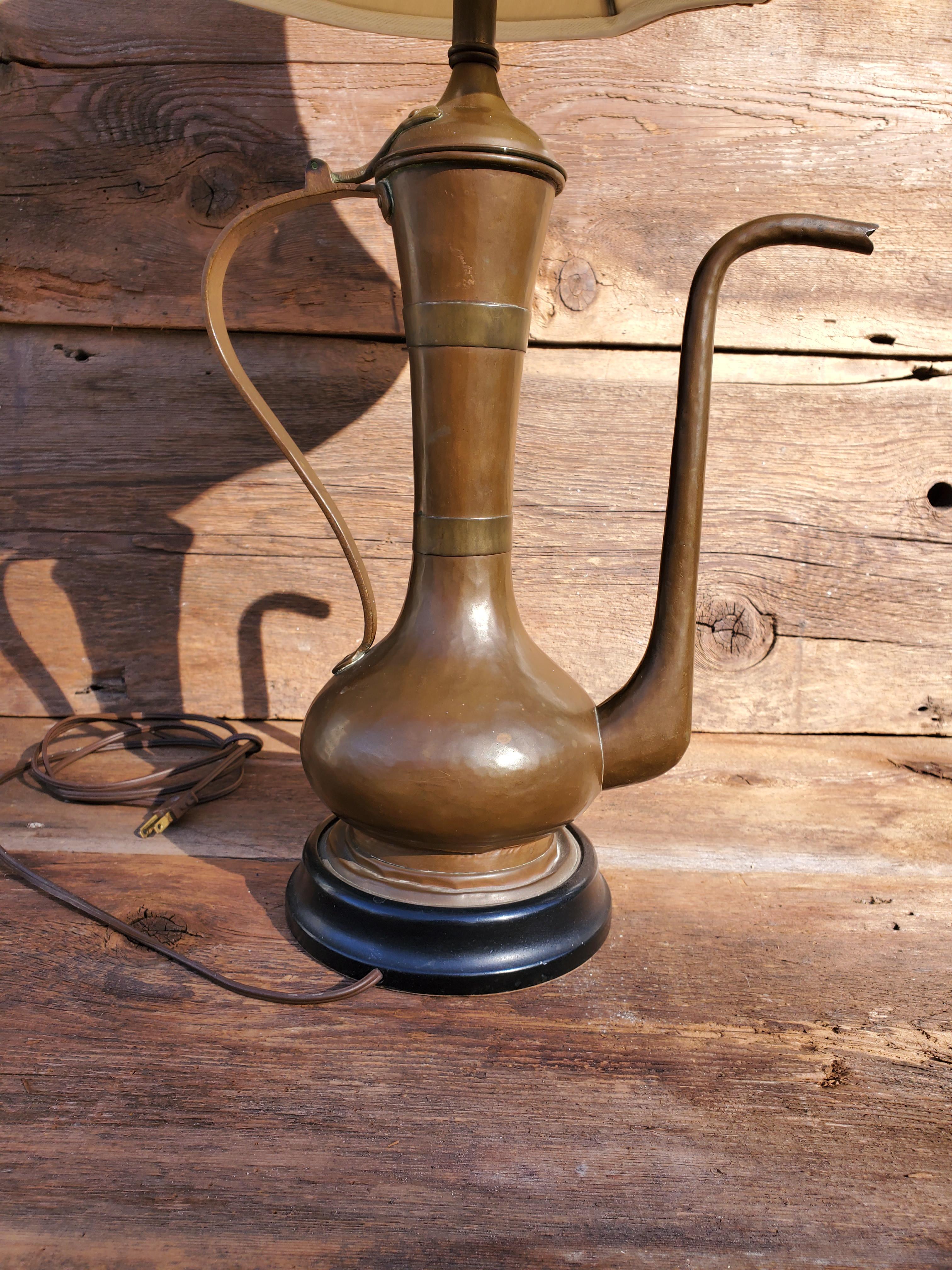Elegant Bronze Lamp