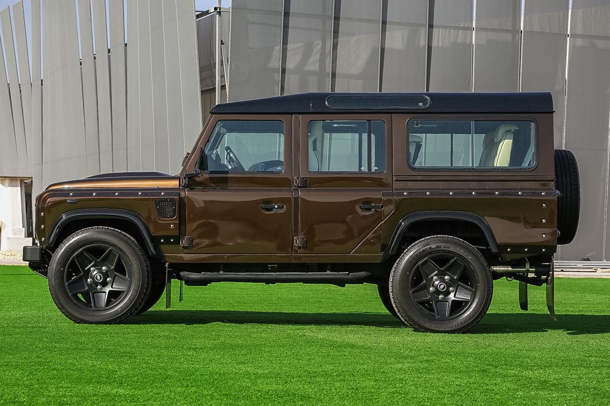 2014 Land Rover Defender Stationwagon