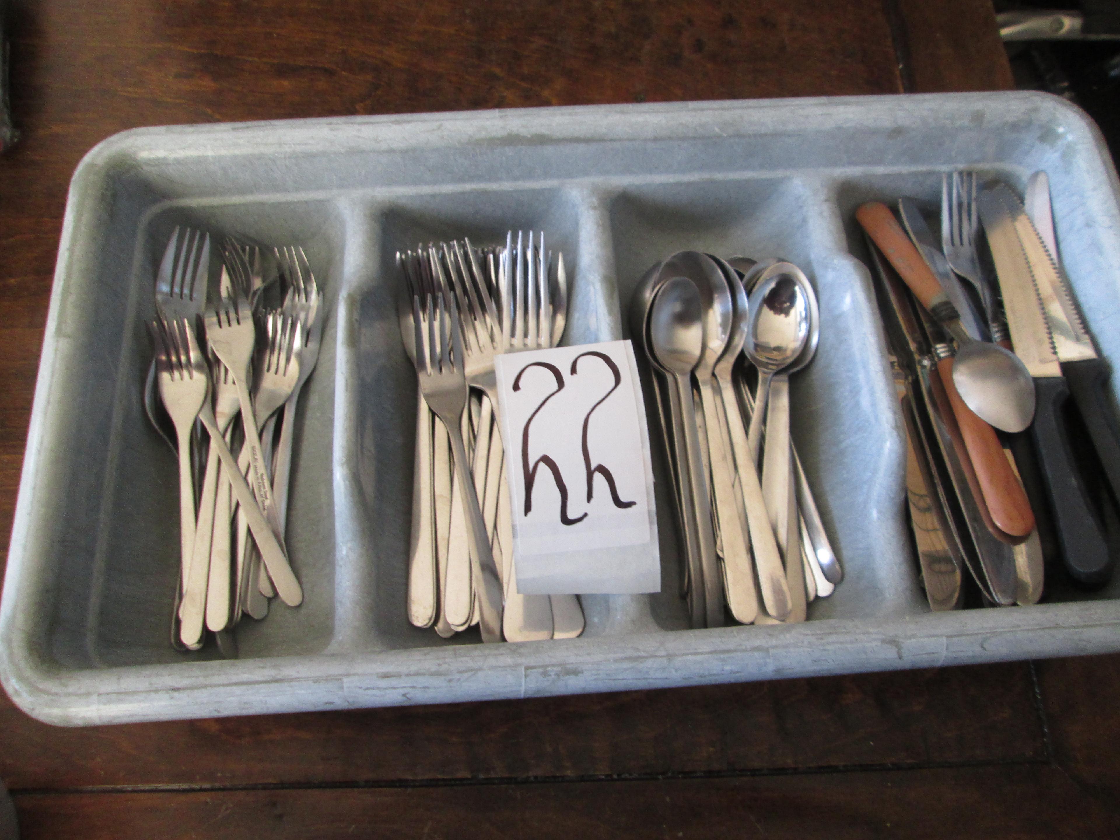 Silverware Caddy With Silverware